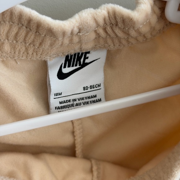 Nike Baby 18m Velour Suit - Picture 3 of 9